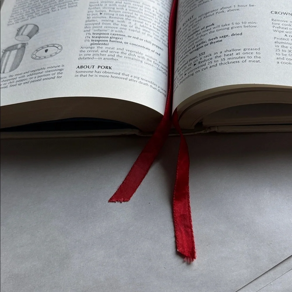 Vintage Joy of Cooking Cookbook Red tassel Gold/Cream chef
